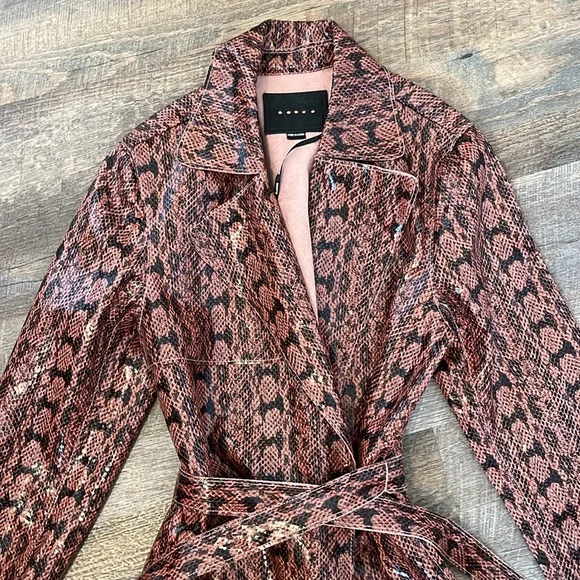 Blank NYC Coat - Picture 2 of 8